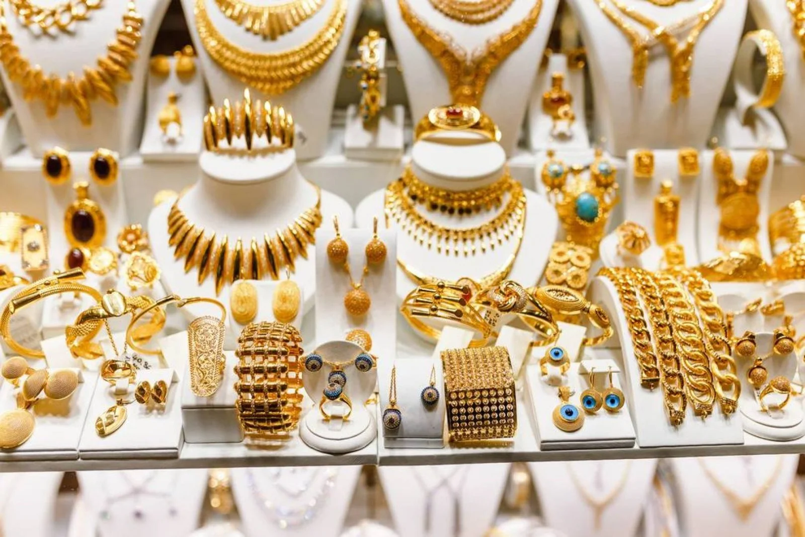  الذهب يتراجع 0.64% خلال أسبوع بمصر